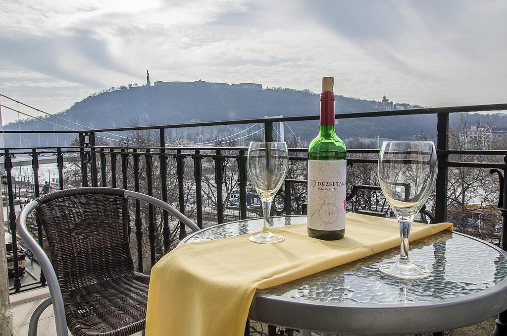 Danube Pest-Side Apartment Budapest Bagian luar foto