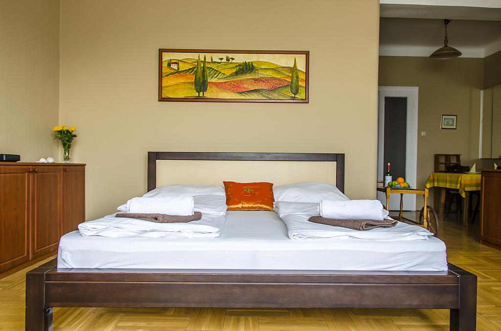 Danube Pest-Side Apartment Budapest Bagian luar foto